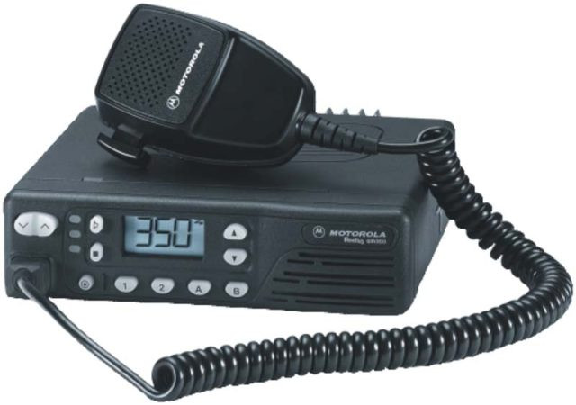 Motorola GM-350 — стационарная бортовая радиостанция