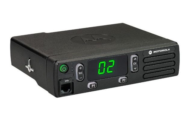 Motorola dm1400, радиостанция 403-470 мгц (mdm01qnc9ja2_n)