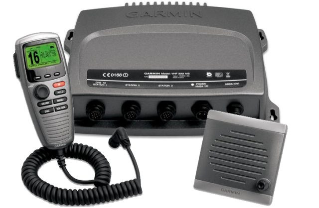 Garmin VHF 300i marine radio