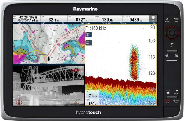 Raymarine e127 12 mfd with fishfinder
