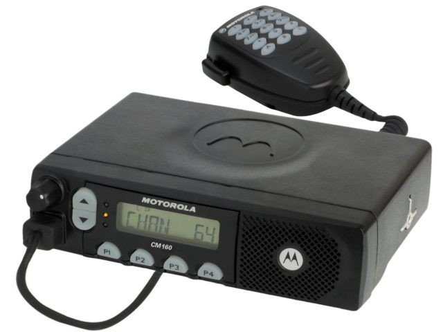 Motorola CM160 мобильная радиостанция