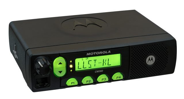 Motorola CM360 мобильная радиостанция