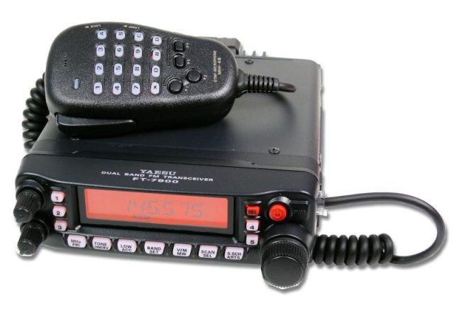 Yaesu ft-7900r